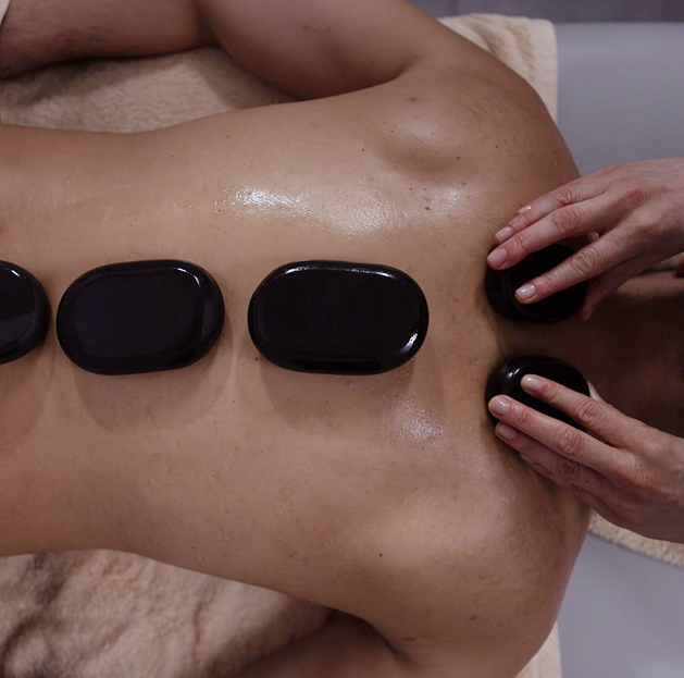 Massagem de Pedras Quentes